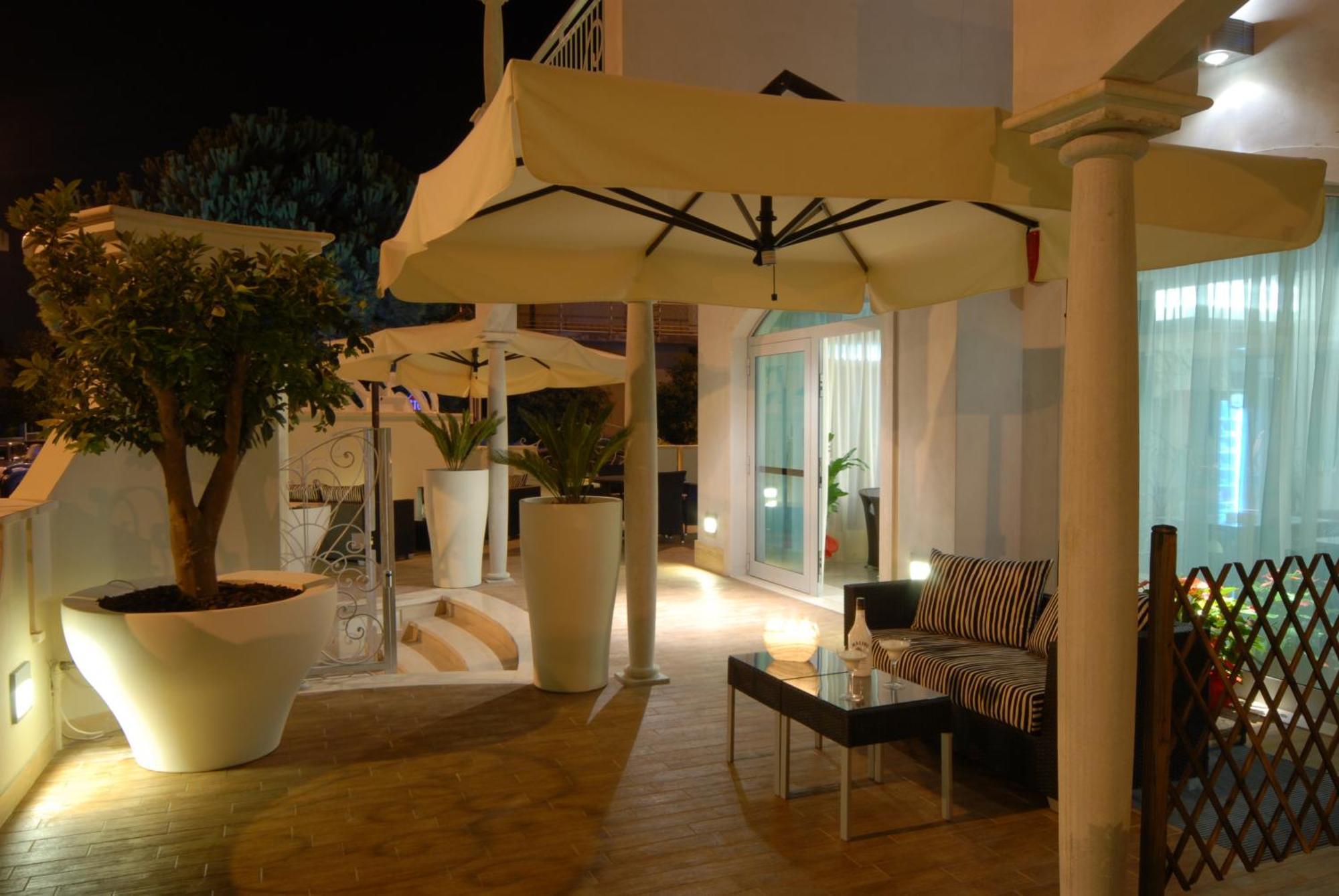 Residence Costa Smeralda Grottammare Kültér fotó