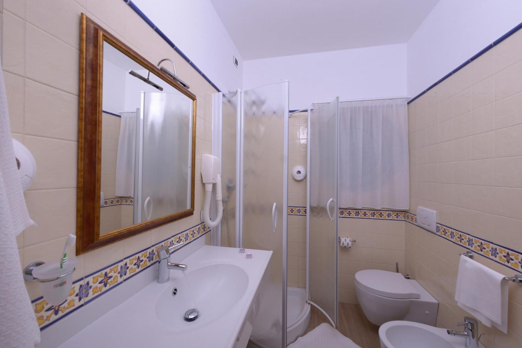 Residence Costa Smeralda Grottammare Szoba fotó